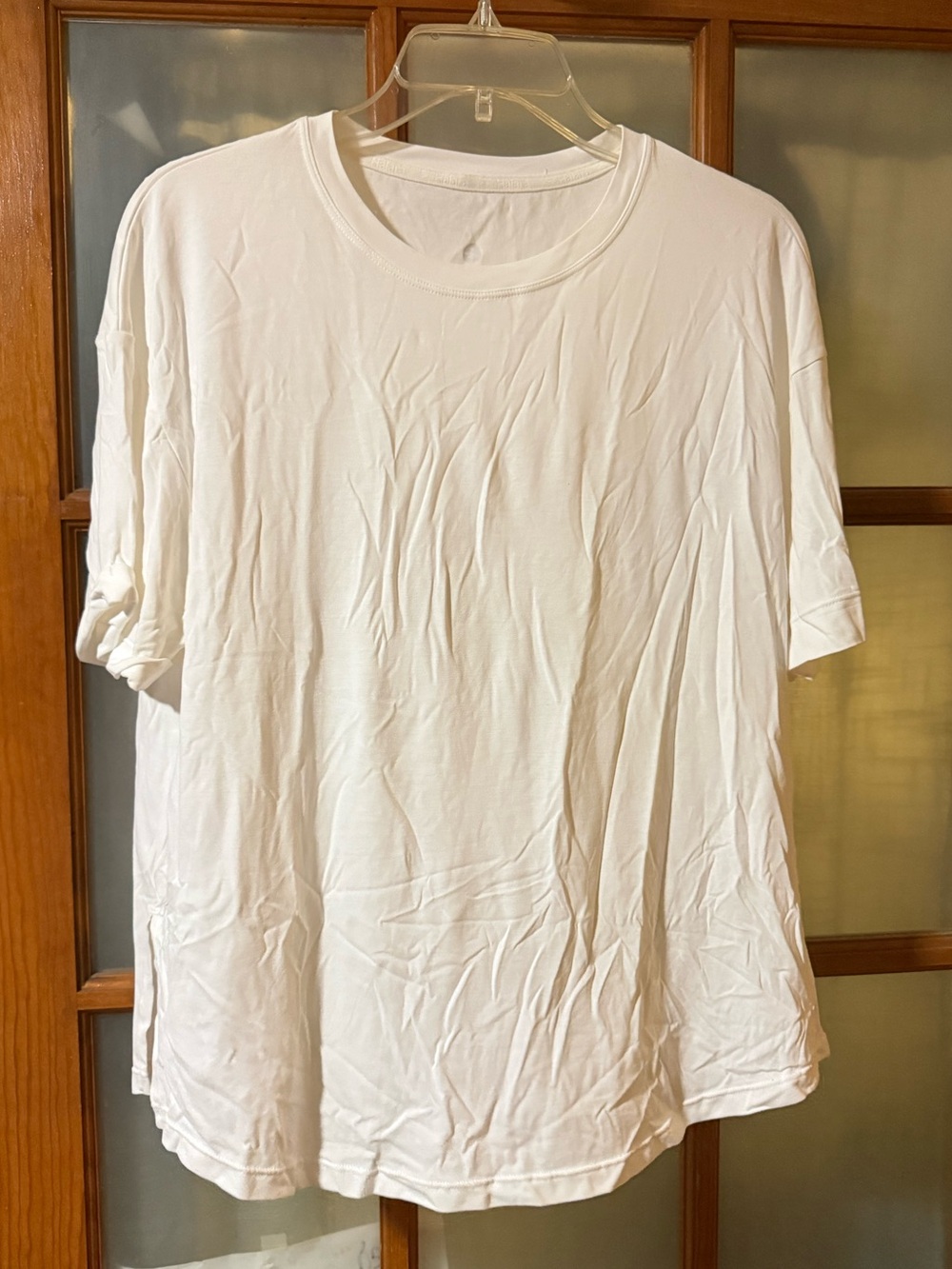 HALARA White Oversized Crewneck Tee